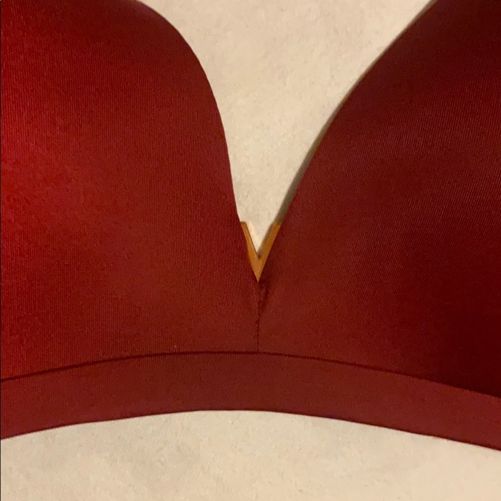 Victoria Secret Bra - Picture 5 of 5
